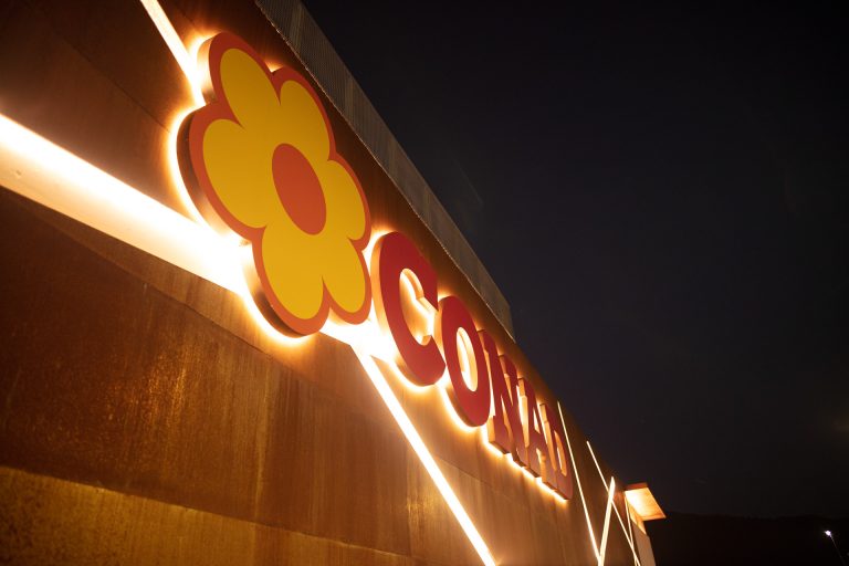 Conad, Insegna (Sarnico, 2021).