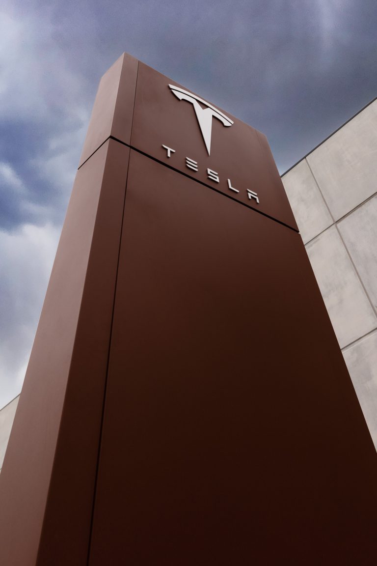 Tesla/Lozza, Totem (Zanica, 2022).